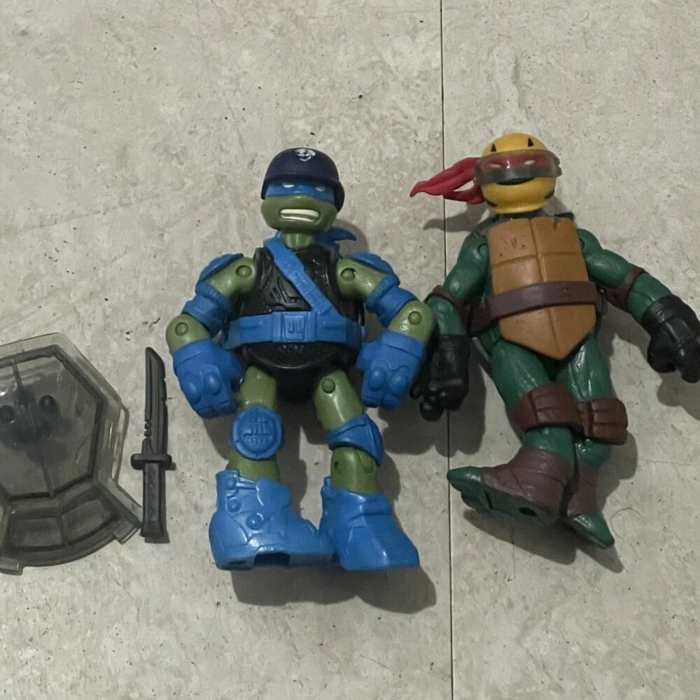 TMNT Action Figures Lot of 2